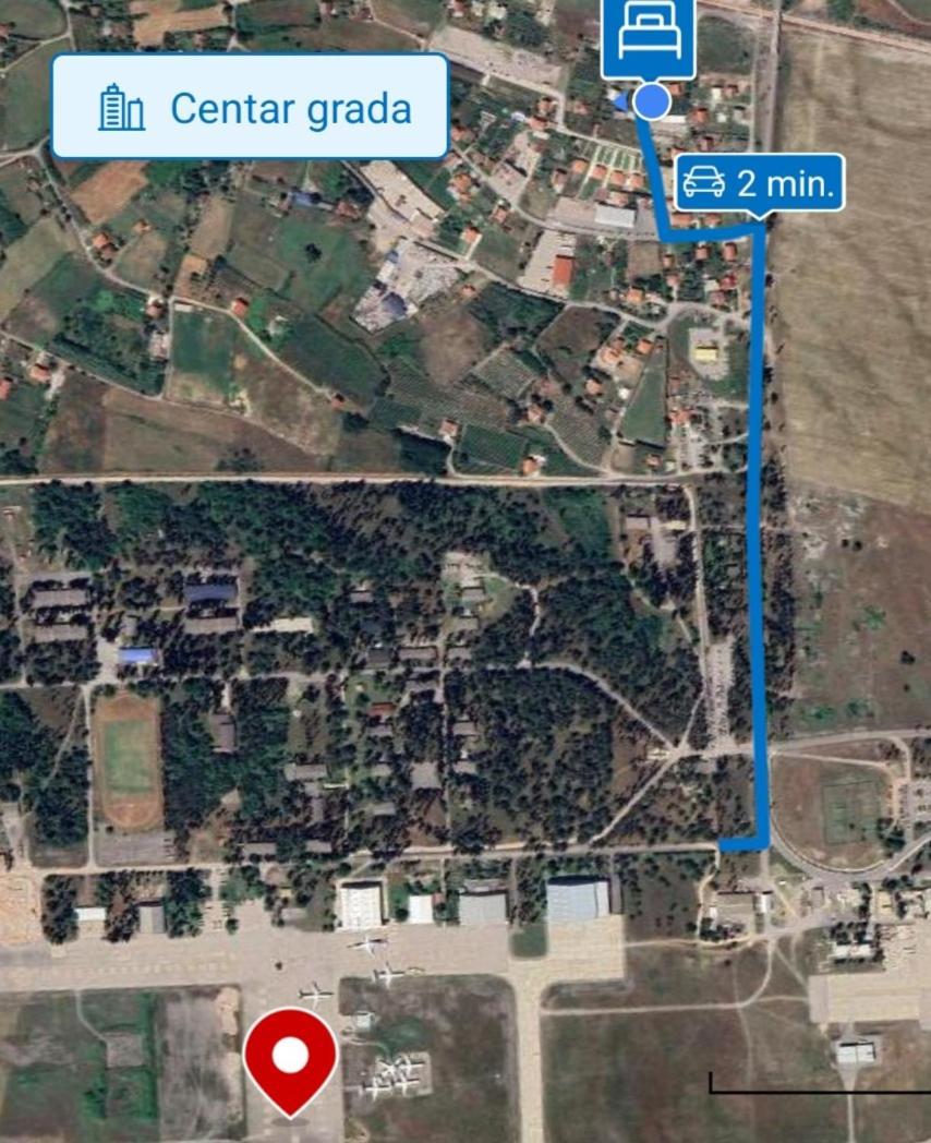 Matija Airport Apartment Mitrovici  Bagian luar foto